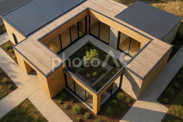 中庭のある新築住宅の俯瞰ビュー 新築住宅,中庭,俯瞰の写真素材