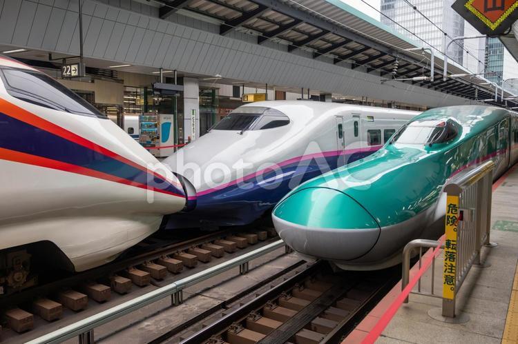 東京駅新幹線先頭部と連結部3種類 東京駅,連結,先頭部の写真素材