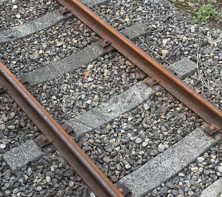 電車線路 線路,鉄道,砂利の写真素材
