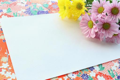 かわいい小菊と千代紙の和風フレーム　５ 秋,花,フレームの写真素材