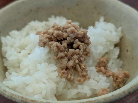 そぼろご飯 そぼろご飯の写真