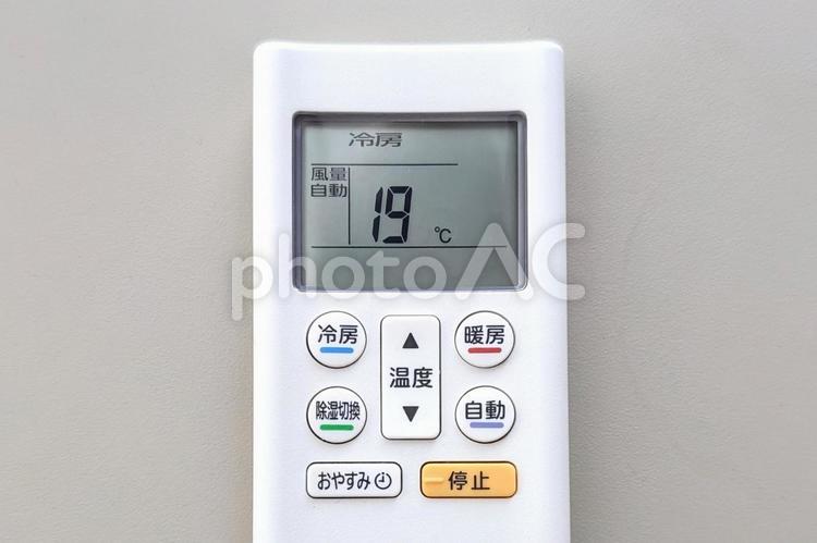 冷房の設定温度　19度（19℃） 冷房,エアコン,温度の写真素材