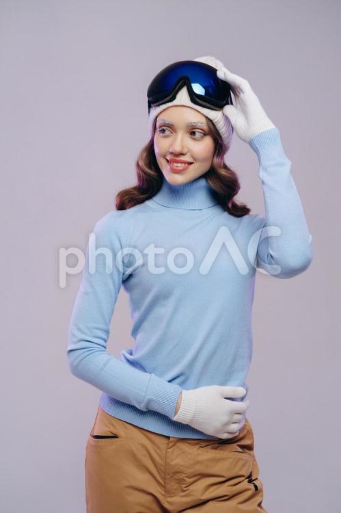 スキーの装い笑顔の女性 冬,スポーツ,ウィンタースポーツの写真素材