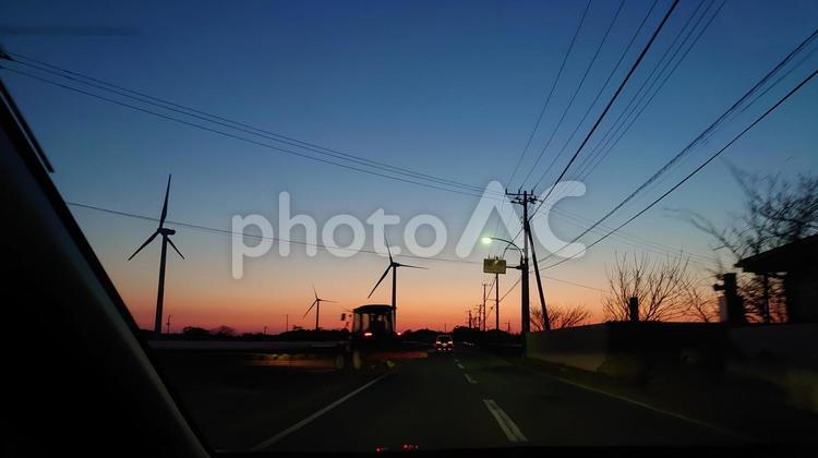 夕暮れ 夕暮れ,景色,夕焼けの写真素材