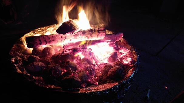 焚き火 焚き火,火,燃えるの写真素材