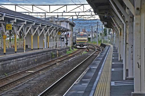 沼津駅　プラットホーム 鉄道,電車,駅の写真素材