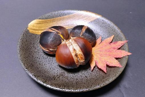 秋イメージ素材/焼き栗 秋イメージ素材/焼き栗 栗,焼き栗,秋の写真素材
