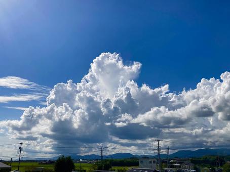 大きな入道雲と青空 入道雲,空,白の写真素材