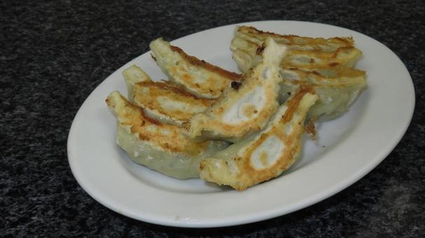 焼餃子 焼餃子の写真