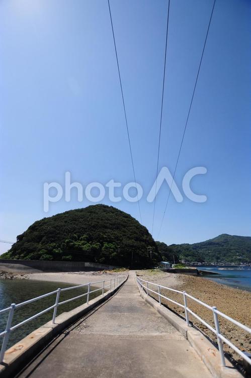 海の中の道（愛媛県八幡浜市大島） 景色,道路,景観の写真素材