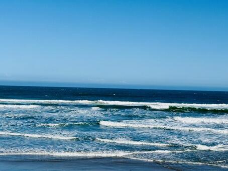 海とソラの境界 青空,青,空の写真素材