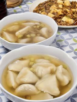 Boiled dumplings and mapo tofu, JPG
