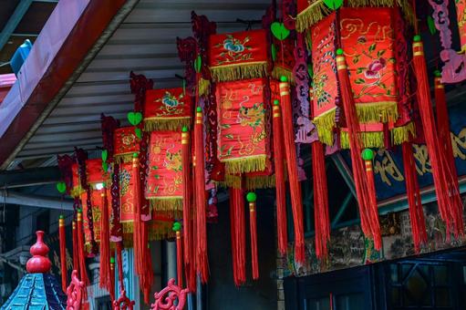 台湾・台北の街中にある祠 台湾・台北の街中にある祠の写真