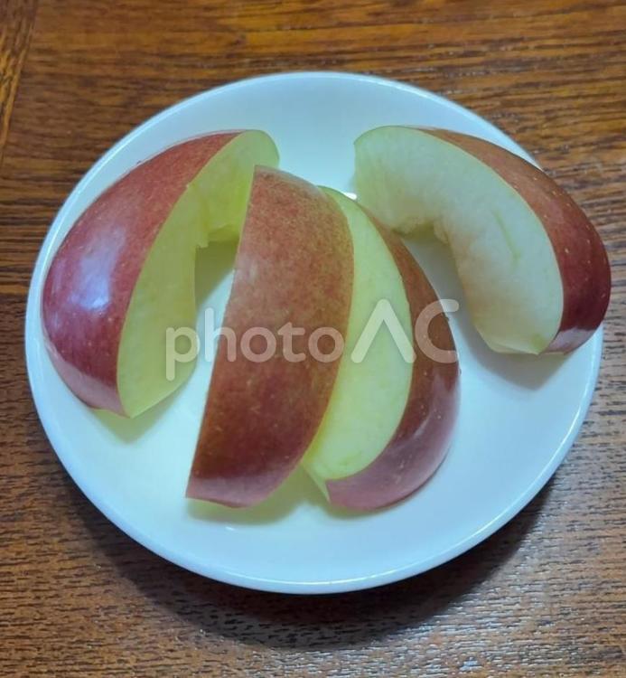 R7.02.13　カットりんごサンふじ カットりんご,りんご,リンゴの写真素材