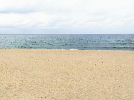 夏のイメージ 海と砂浜 夏のイメージ 海と砂浜の写真