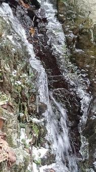 Frozen small waterfall, JPG Frozen small waterfall, JPG