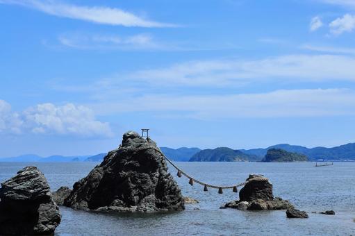 夫婦岩 夫婦岩 風景,海,岩の写真素材