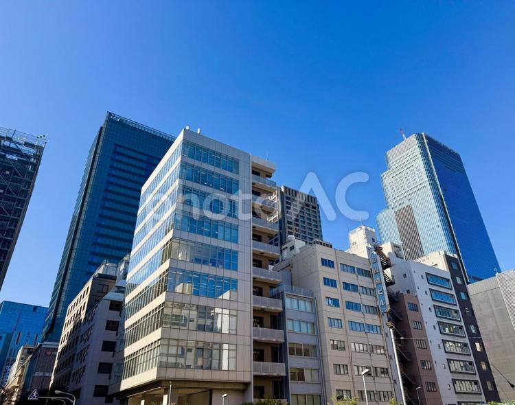都心のオフィスビル群とブルースカイ 青空,空,ブルースカイの写真素材