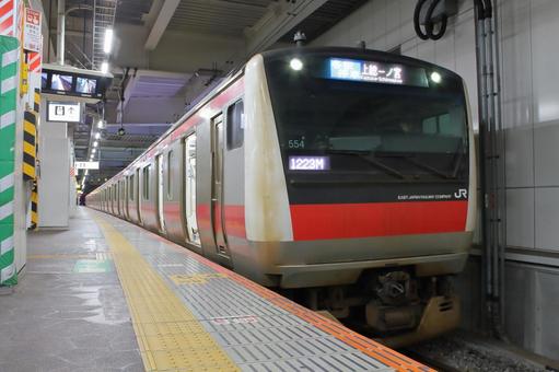 JR京葉線、E233系、554編成 jr,jr東日本,京葉線の写真素材