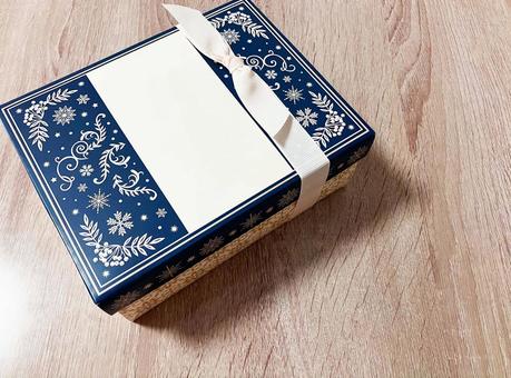 【プレゼント用】冬のギフトボックス　 ギフトボックス,プレゼント,贈答用の写真素材