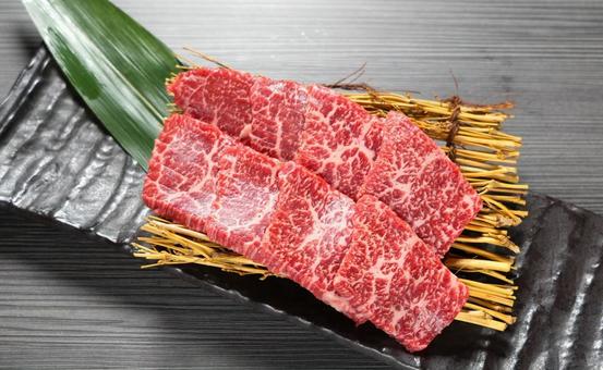 和牛 焼肉 カメノコ モモ肉 黒毛和牛 焼肉,牛肉,肉の写真素材