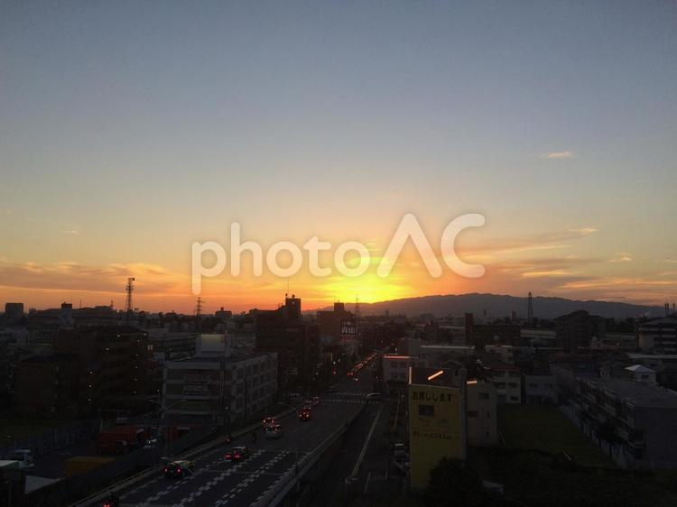 夕焼けの街並み オレンジ,夕日,夕焼けの写真素材