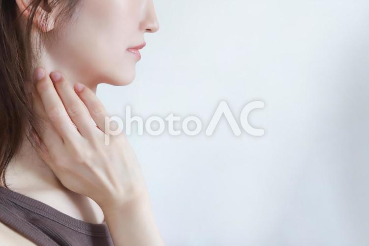 女性の横顔　フェイスライン 横顔,フェイスライン,リフトアップの写真素材