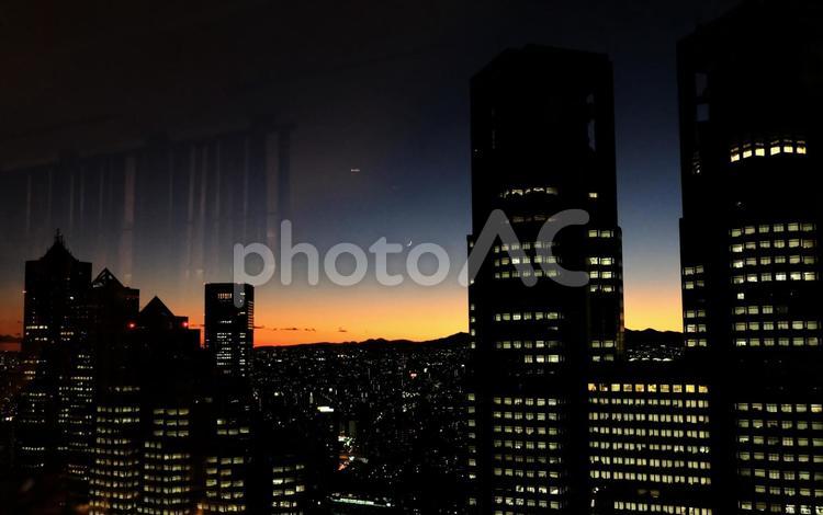 新宿の夕暮れ時 都市風景,新宿,夕暮れ時の写真素材