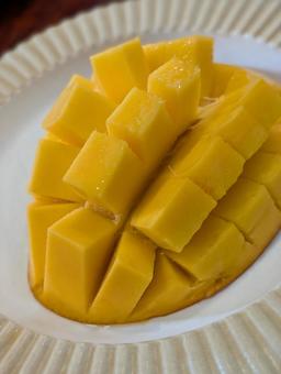 Mango on a plate, JPG