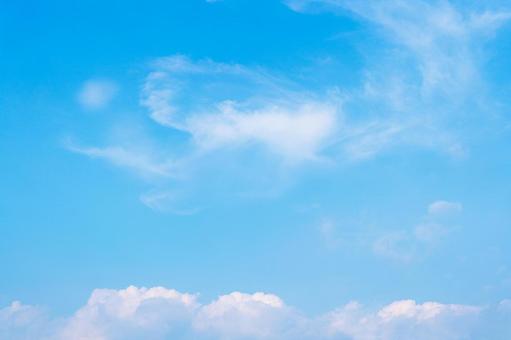 青空と雲 青空と雲 空,青空,入道雲の写真素材