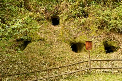 吉見町の横穴式古墳群 古墳,風景,自然の写真素材