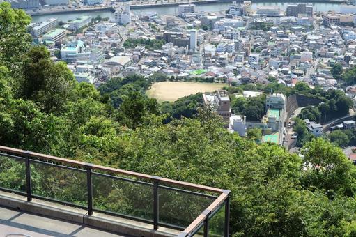 高台からの街並みと水辺の眺望 街並み,都市風景,眺望の写真素材