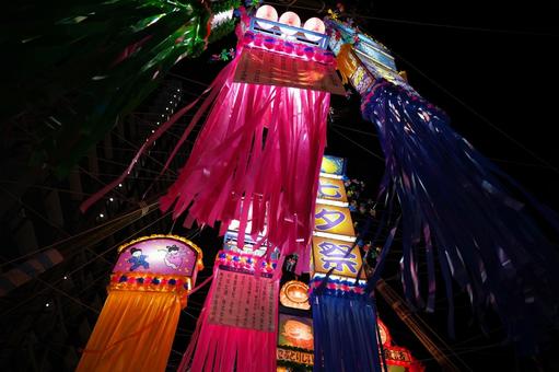 七夕祭りの鮮やかな飾り 七夕祭りの鮮やかな飾り 七夕,7月,祭りの写真素材