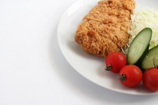 チキンカツと野菜の皿 チキンカツ,野菜,トマトの写真素材