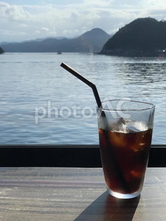 珈琲と海 自由,青空,風の写真素材