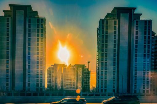 夕陽に包まれる都市 夕陽に包まれる都市の写真