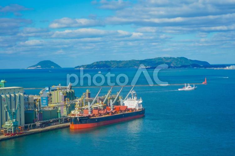 博多港の青い海 博多港,青い海,港の写真素材