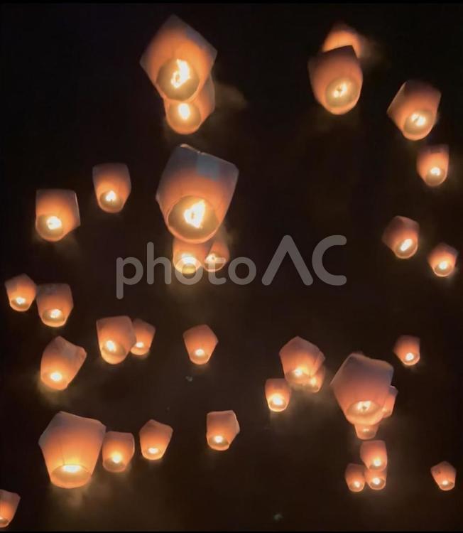 台湾　天燈上げ　イベント 台湾,台湾旅行,ランタンの写真素材