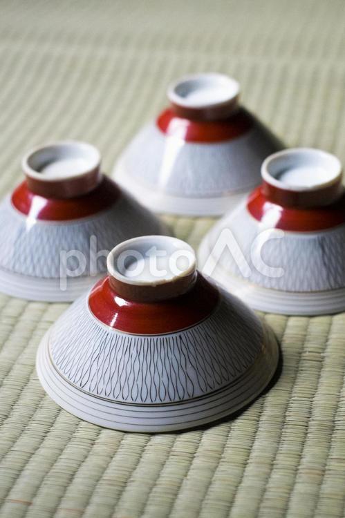レトロな柄の昔のお茶碗 お茶碗,茶碗,かわいいお茶碗の写真素材