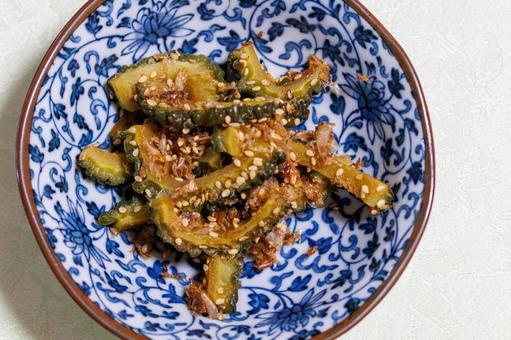 ゴーヤとゴマとかつぶしの和物 ゴーヤとゴマとかつぶしの和物の写真
