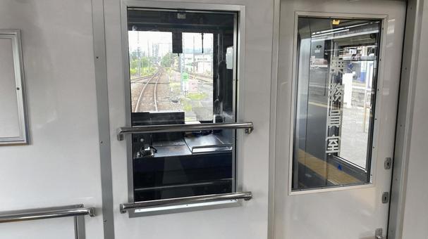 東武東上線車内から見える運転席 東武東上線車内から見える運転席 電車,運転席,東武東上線の写真素材