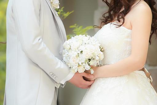 Man and woman with bouquet, JPG