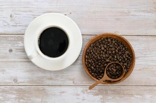 コーヒーとコーヒー豆 コーヒー,珈琲,コーヒー豆の写真素材