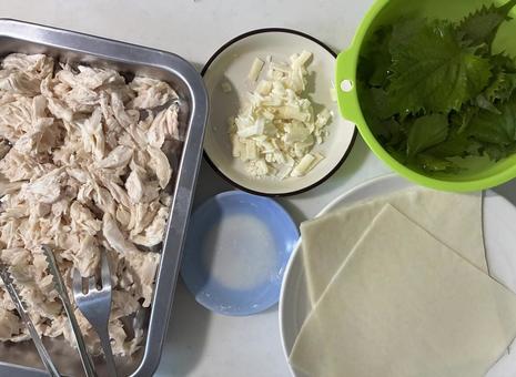 Preparing spring rolls, JPG