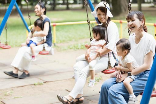 Mommy friends, mothers, childcare, JPG