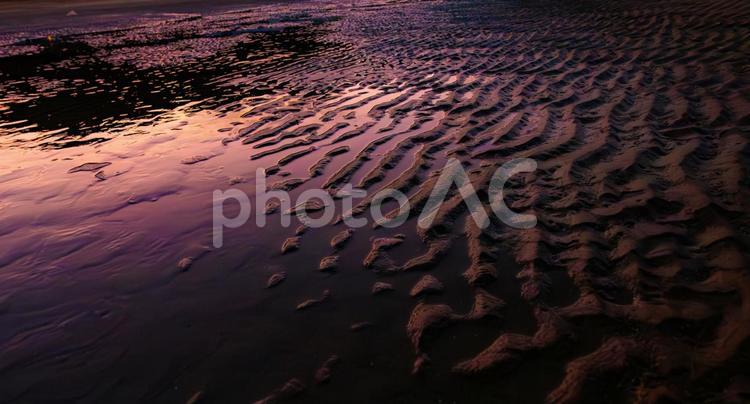 潮の記憶、朝のしるし 波,浜,朝の写真素材