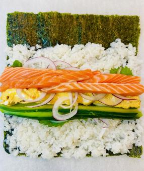Thick sushi roll, JPG