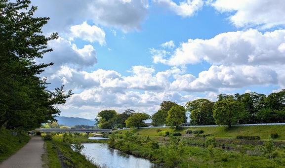 Kamo River and blue sky in Kyoto, JPG Kamo River and blue sky in Kyoto, JPG