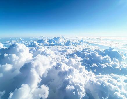 飛行機の窓から見える雲海 飛行機の窓から見える雲海の写真
