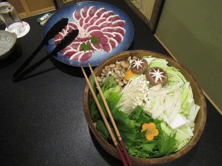 鴨鍋 鴨鍋 ジビエ,カモ,鳥の写真素材